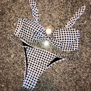 NWOT Gingham two piece bikini 🤍🖤
